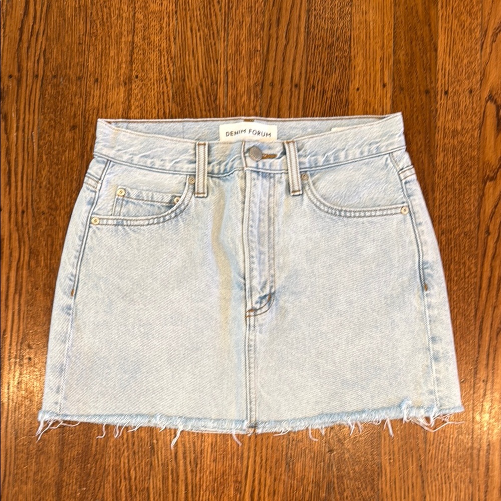 Aritzia - Denim Forum - The Tori Mini Denim Skirt waist 24 - Picture 3 of 6